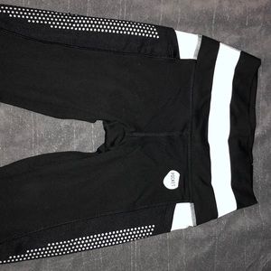 Victoria’s Secret leggings with pockets